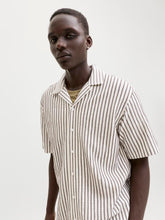 Ladda upp bild till gallerivisning, model_shot-creative
