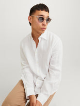 Ladda upp bild till gallerivisning, model_shot-creative

