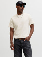 Ladda upp bild till gallerivisning, model_shot-front

