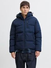 Ladda upp bild till gallerivisning, model_shot-front
