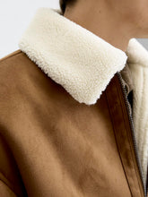 Ladda upp bild till gallerivisning, model_shot-detail
