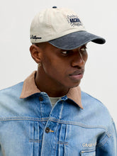 Ladda upp bild till gallerivisning, model_shot-creative
