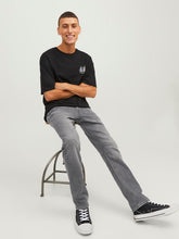 Ladda upp bild till gallerivisning, model_shot-creative
