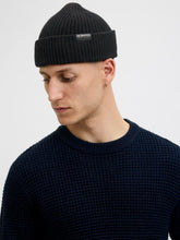 Ladda upp bild till gallerivisning, model_shot-creative
