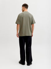 Ladda upp bild till gallerivisning, model_shot-back

