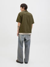 Ladda upp bild till gallerivisning, model_shot-back
