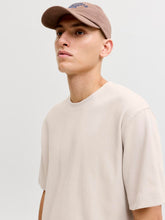 Ladda upp bild till gallerivisning, model_shot-creative
