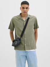 Ladda upp bild till gallerivisning, model_shot-front
