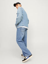 Ladda upp bild till gallerivisning, model_shot-creative
