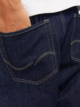 Ladda upp bild till gallerivisning, model_shot-detail
