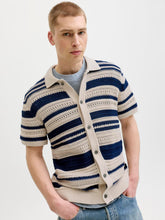 Ladda upp bild till gallerivisning, model_shot-creative
