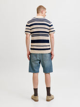 Ladda upp bild till gallerivisning, model_shot-back
