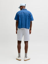 Ladda upp bild till gallerivisning, model_shot-back

