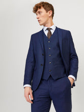Ladda upp bild till gallerivisning, model_shot-creative
