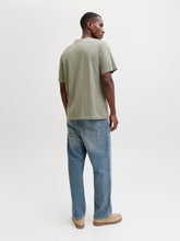 Ladda upp bild till gallerivisning, model_shot-back
