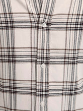 Ladda upp bild till gallerivisning, model_shot-detail
