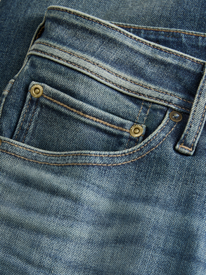 model_shot-detail