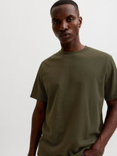 Ladda upp bild till gallerivisning, model_shot-creative
