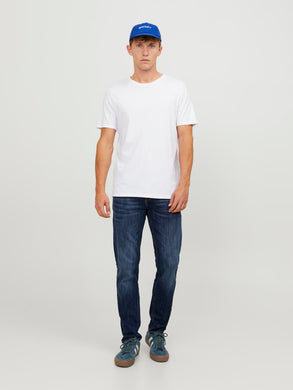 model_shot-front_full