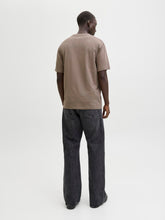 Ladda upp bild till gallerivisning, model_shot-back
