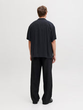 Ladda upp bild till gallerivisning, model_shot-back
