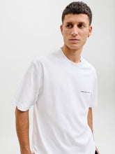 Ladda upp bild till gallerivisning, model_shot-creative
