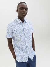 Ladda upp bild till gallerivisning, model_shot-creative
