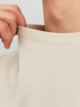 Ladda upp bild till gallerivisning, JORVESTERBRO T-Shirt - Moonbeam
